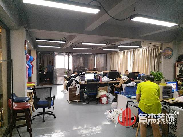 辦公室香草视频APP成人.jpg
