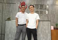 設計師設計出來的東西很專業，很時尚！