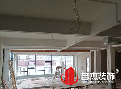 巡工地日記，大迪迪電子商務辦公室香草视频APP成人項目進行中